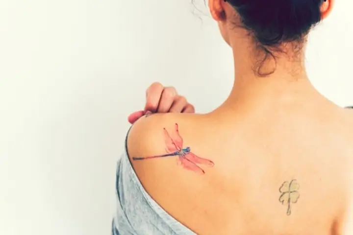 Tham Khảo Mẫu Hình Xăm Cỏ 4 Lá Tham Khảo Mẫu Hình Xăm Cỏ 4 Lá