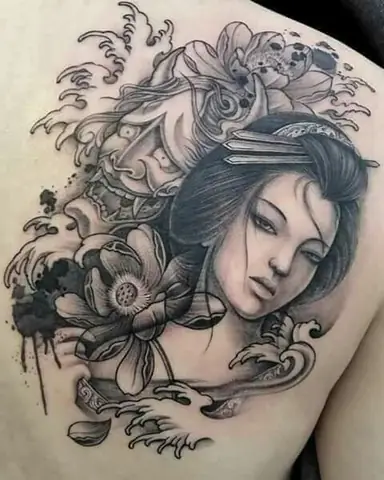 Geisha Ở Lưng