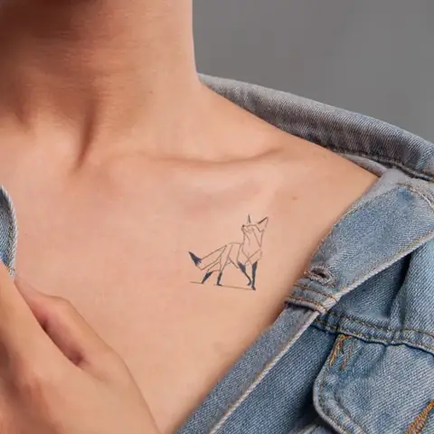 Hình Xăm Con Cáo Nhỏ Đơn Giản