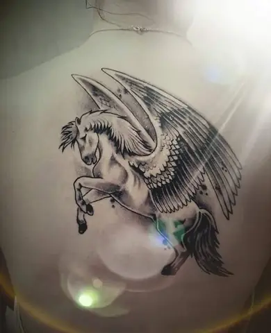 Hình Xăm Con Ngựa Có Cánh Pegasus
