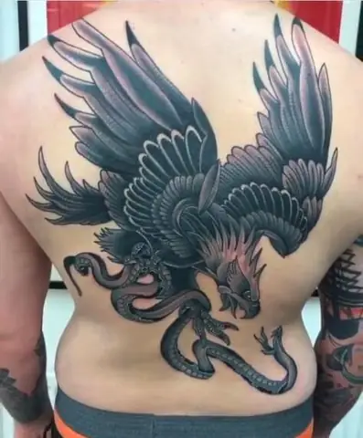 Ý Nghĩa Hình Xăm Đại Bàng Cắp Rắn