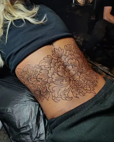 Tổng Hợp Những Hình Xăm Lưng Nữ Đẹp Nhất Hiện Nay