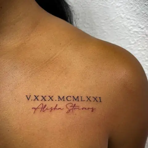 13. Hình Xăm Chữ Số La Mã Trên Xương Đòn