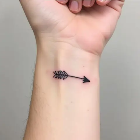 Gợi Ý Vị Trí Xăm Hình Mũi Tên Lông Vũ Độc Đáo