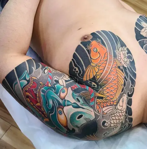 Lưu Ý Quan Trọng Trước Khi Xăm Hình Nhật Cổ Ôm Cá Chép