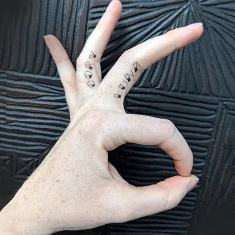 Ý Nghĩa Của Hình Xăm Ở Ngón Tay