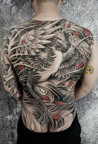 Xăm Phượng Hoàng Lửa Ở Lưng