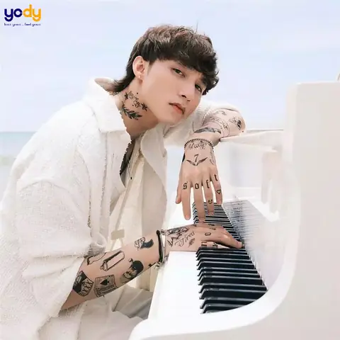 Một Vài Hình Xăm Vẽ, Dán Độc Đáo Khác Của Sơn Tùng