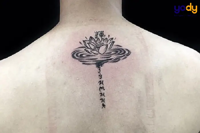 Hình Xăm Hoa Sen Chữ Phạn