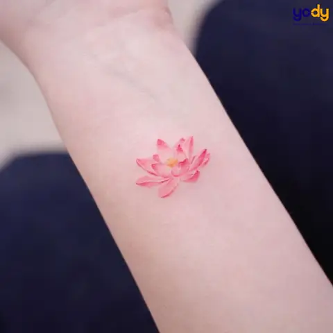Hình Xăm Hoa Sen Đỏ