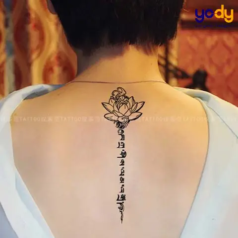 Hình Xăm Hoa Sen Chữ Phạn
