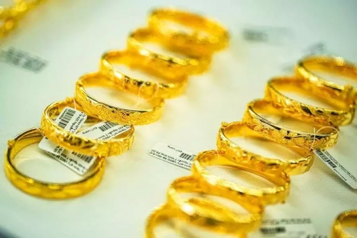 Giá vàng 98 bao nhiêu 1 chỉ?