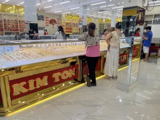Không gian sang trọng tại Tiệm Vàng Kim Tôn