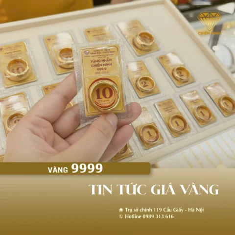 Người đang giao dịch vàng trên biểu đồ