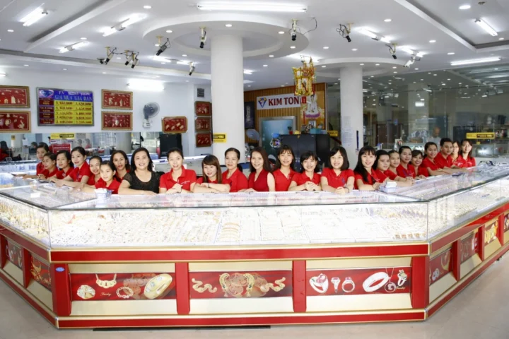 Sản phẩm trang sức tinh xảo tại Tiệm Vàng Kim Tôn