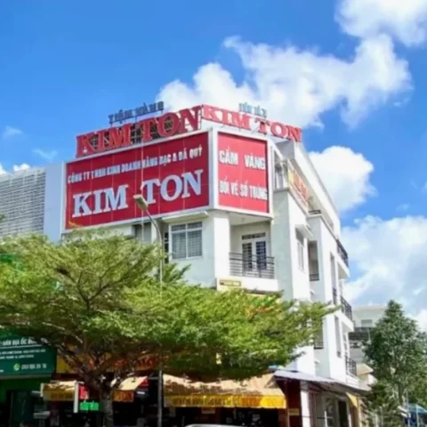 Tiệm Vàng Kim Tôn - Phân tích giá và lời khuyên đầu tư 2026